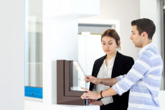 PVC, Alu, Bois ou Rau-Fipro : quel matériau choisir pour ses fenêtres en rénovation ?