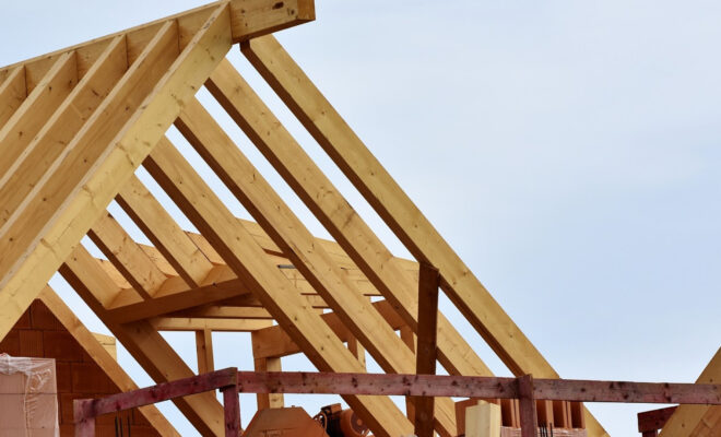 Recourir aux prestations d'un spécialiste en construction maison ossature bois : quels avantages ?
